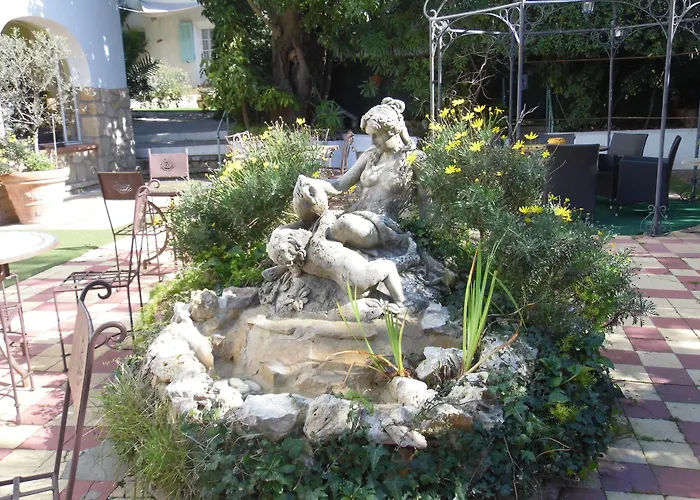 מלון Le Pre Catelan 3*