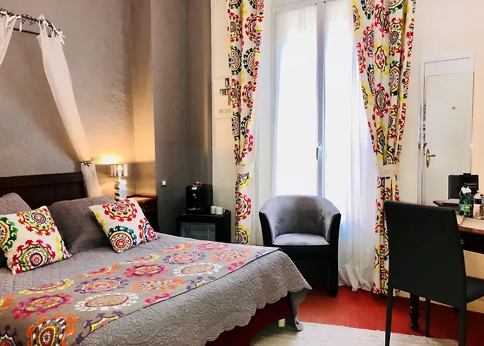 Le Pre Catelan ז'ואן-לה-פינס