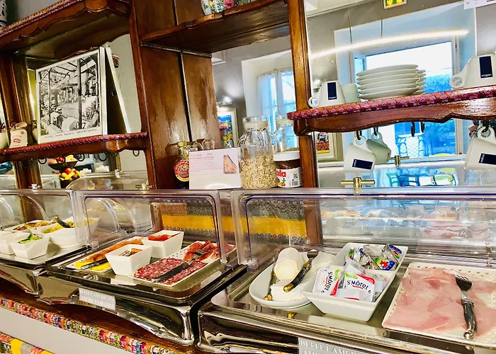 מלון Le Pre Catelan 3*